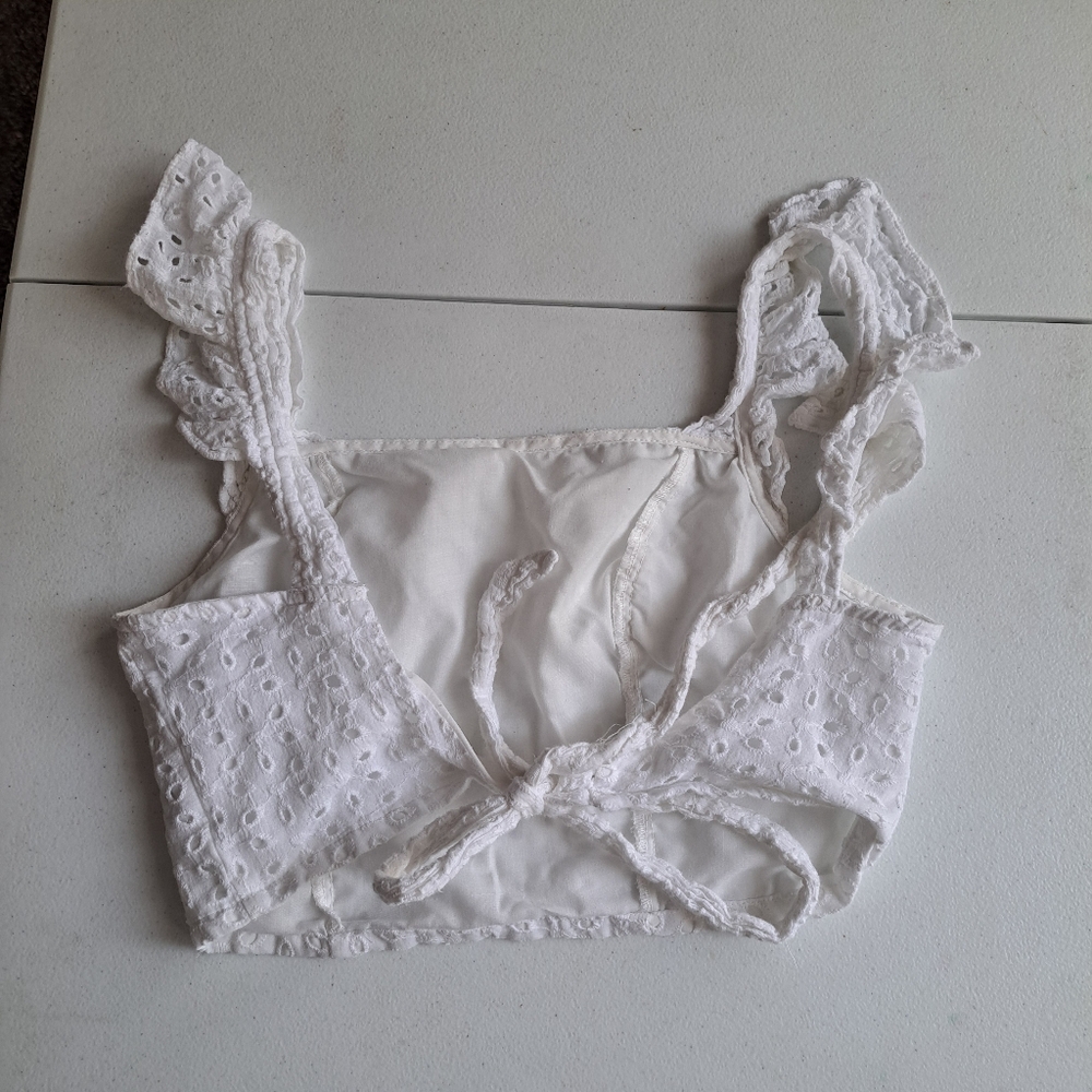 White 4 Tops Bundle - Picture 11 of 12